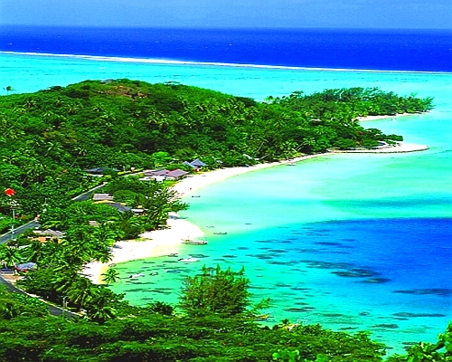  plage de la Pointe a Bora Bora en (polynésie francaise)